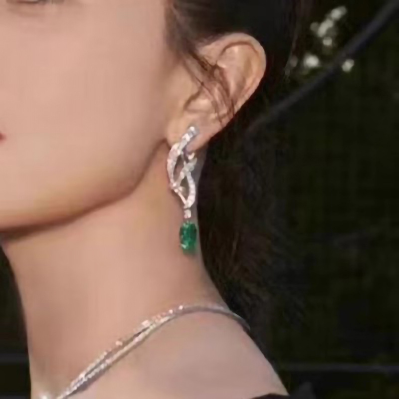 レトロな高級エメラルドスクエアダイヤモンドイヤリング、ファッ - Women'S Fashion Magazine のレビューと価格