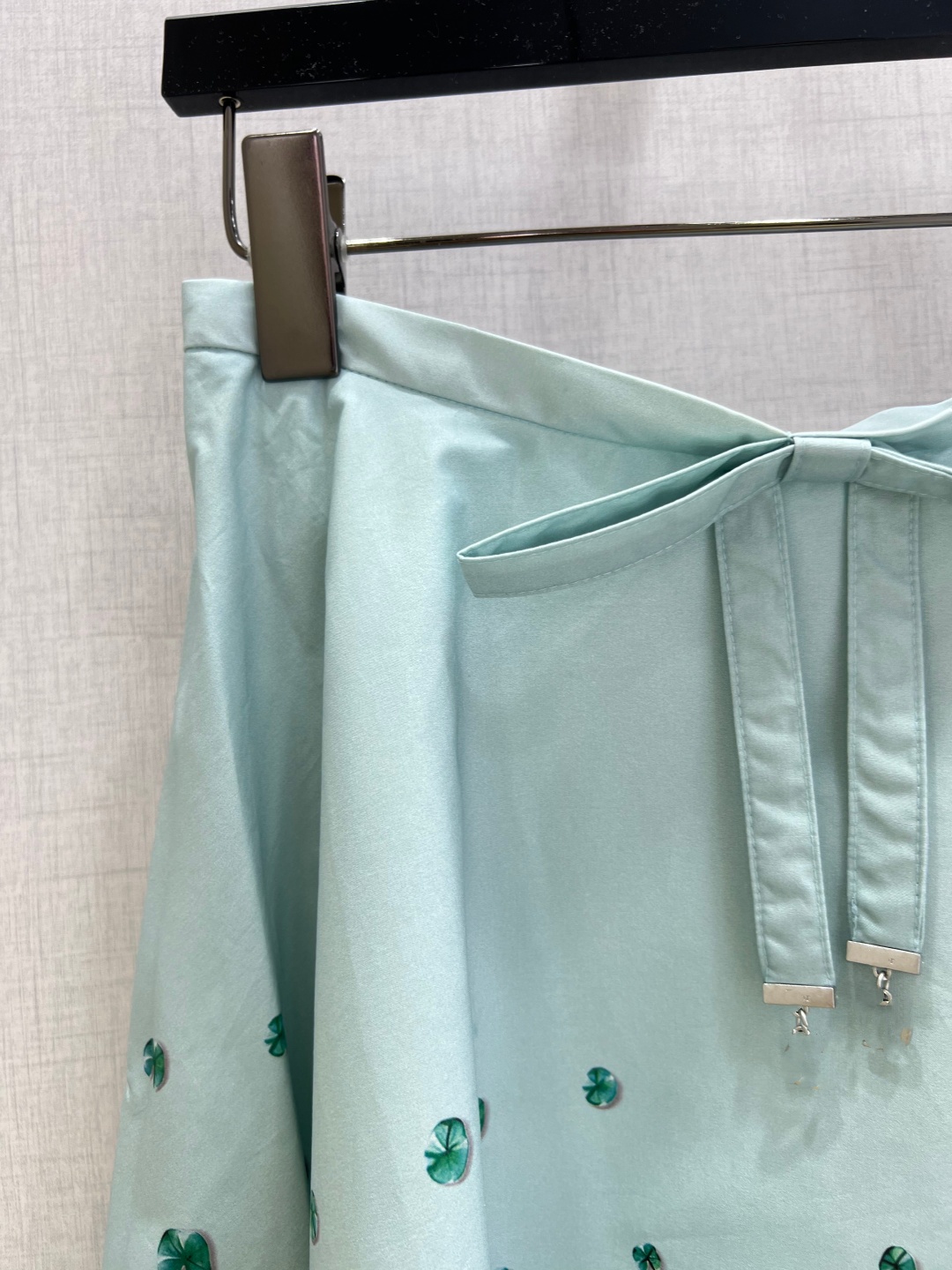 26秋蓮柄リボン付きロングハーフドレス - ハイウエスト大き - Women'S Fashion Umbrella のレビューと価格