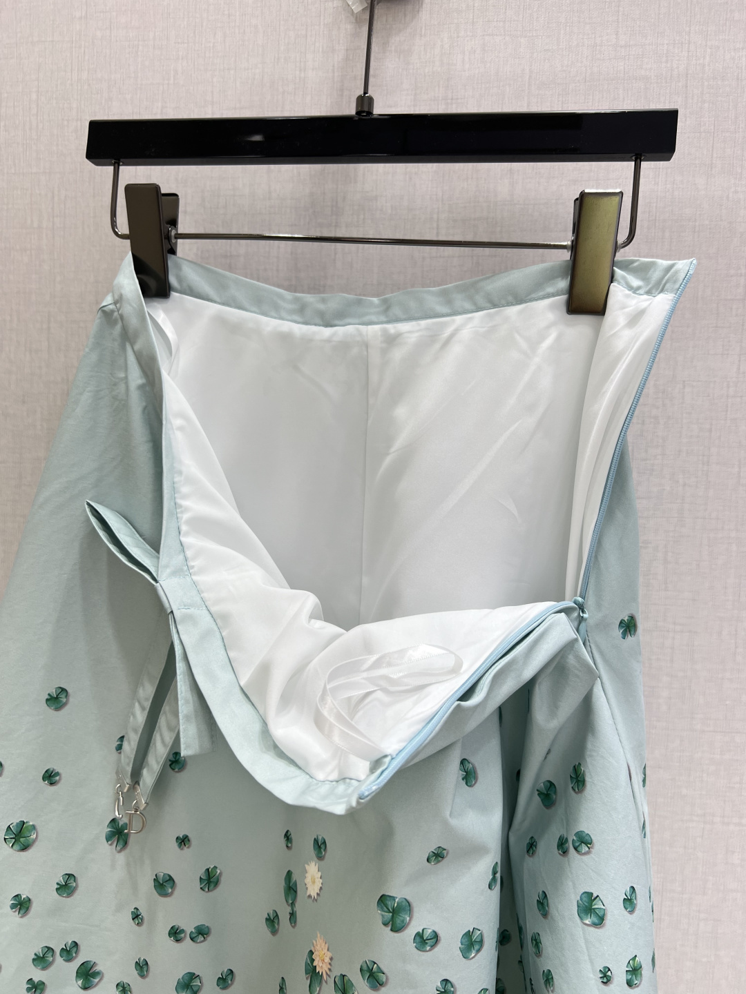 26秋蓮柄リボン付きロングハーフドレス - ハイウエスト大き - Women'S Fashion Umbrella のレビューと価格