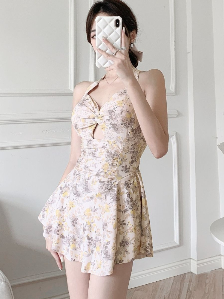 新しい夏の花柄モノキニ女性のセクシーなホルタードレススタイル - Floral Summer Dress のレビューと価格