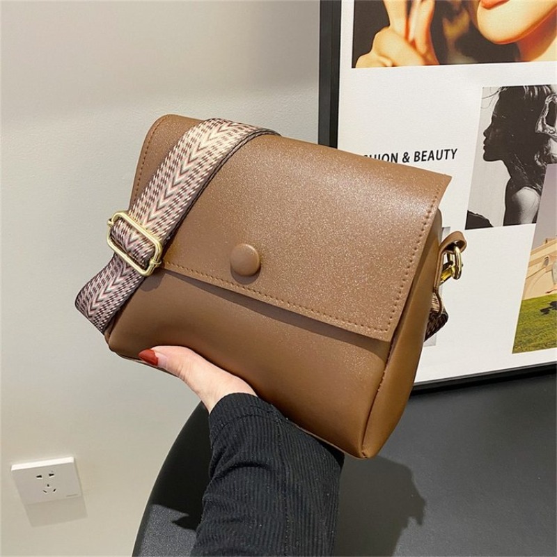 象徴的なデザイナーおむつバッグ女性用レザークロスボディバッグ - Women Fashion Icon のレビューと価格
